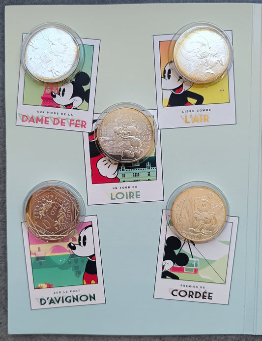 Monnaie de Paris Coffret de 20 monnaies de 10 Euros Mickey et la France Argent