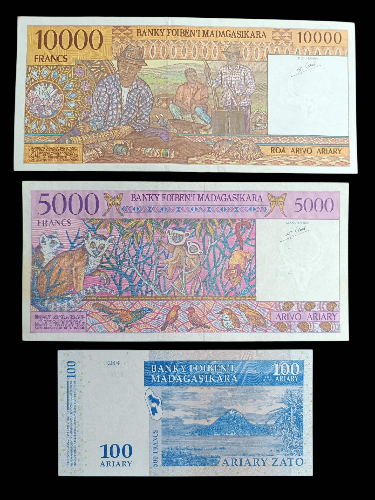 Madagascar lot de 3 billets 5000 et 10000 francs 1994 et 100 Ariary 2004