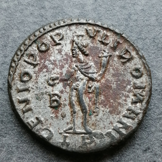 Maximien Hercule (285-310) Follis Genio Populi Romani Lyon (LP) R3 11.22 gr 25 mm