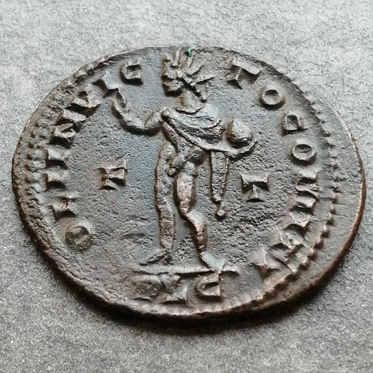 Constantin Ier (306-337) Follis Soli Invicto Comiti Lyon 4.18 gr 24.5 mm