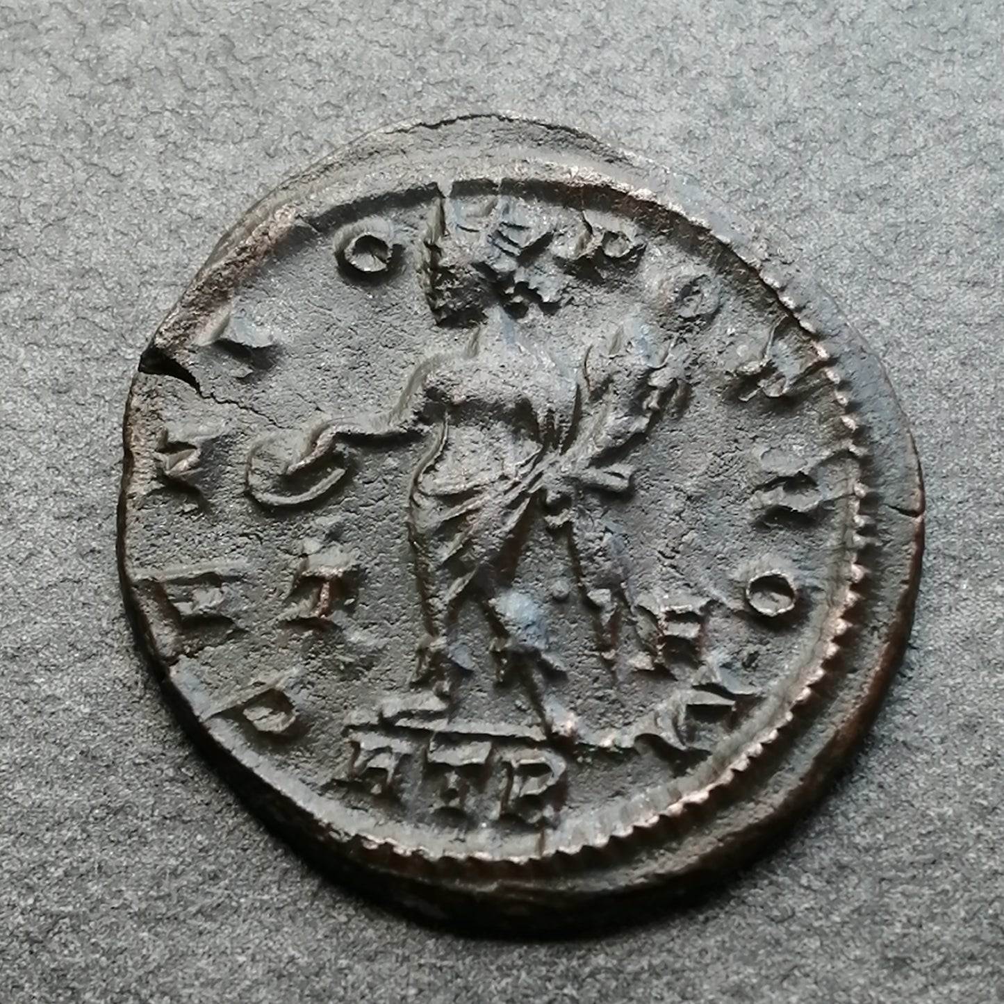 Licinius (308-324) Follis Genio Pop Rom Trêves 3.66 gr 22 mm