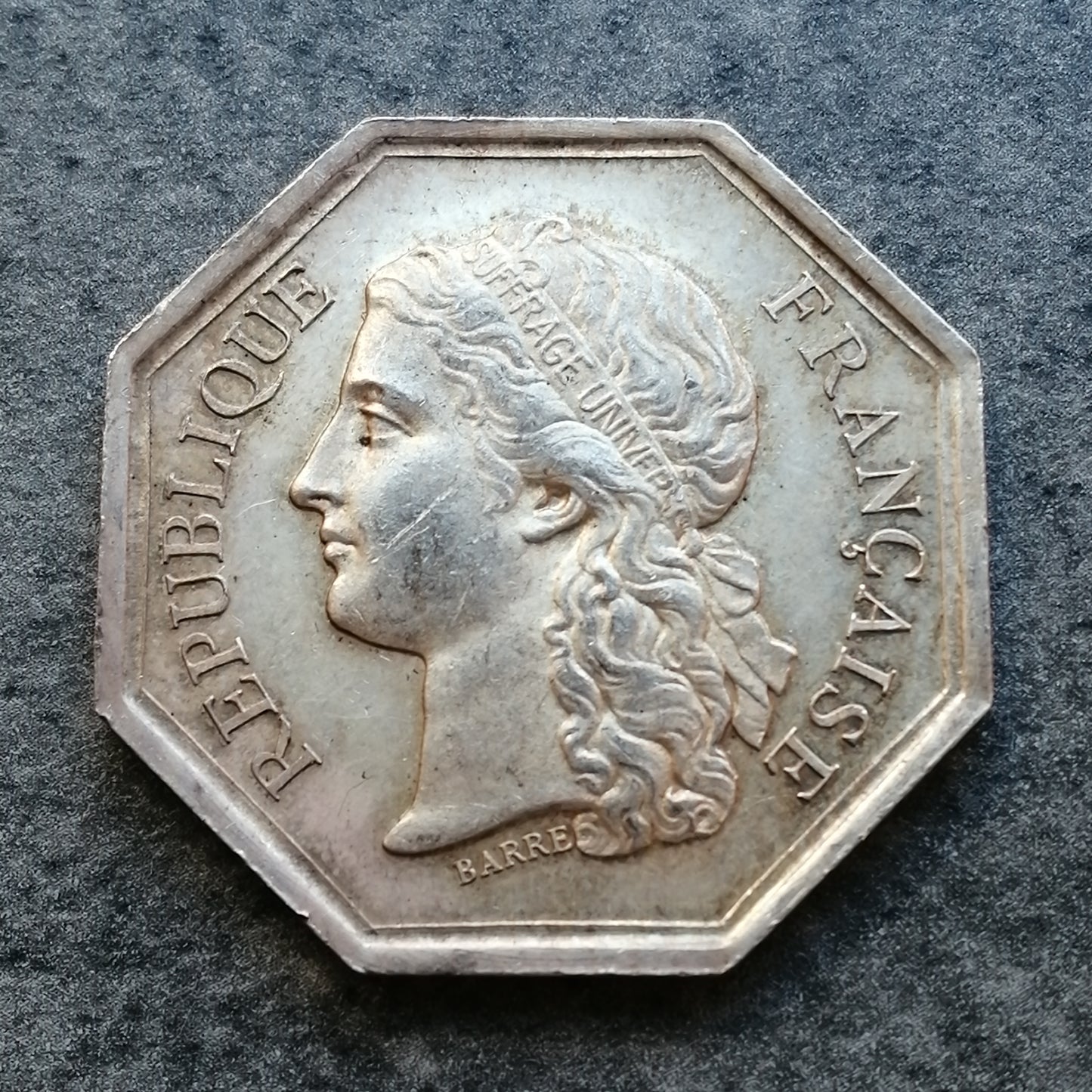 Jeton Notaires de l'arrondissement de Gien. Juridiction Volontaire. Argent 14.68 gr 31 mm