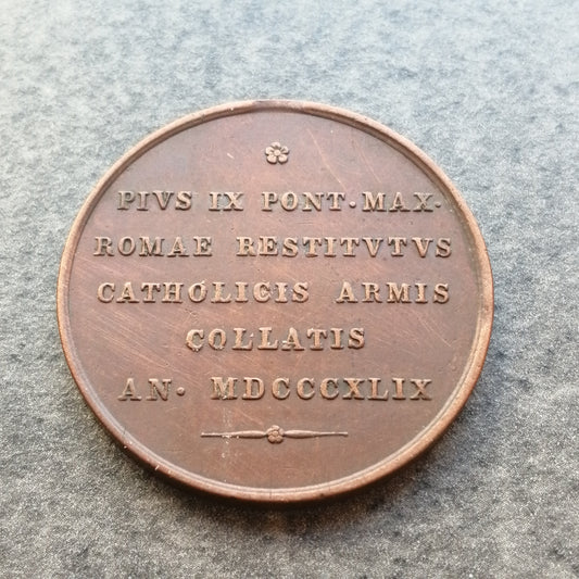 Vatican et Etats Pontificaux Médaille du pape Pie IX 1849 Bronze 16.75 gr 31 mm