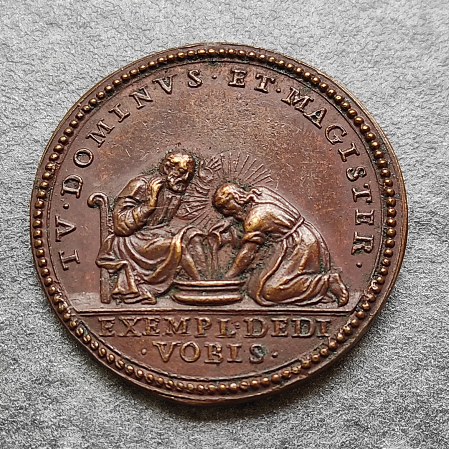 Médaille papale Clément XII Le christ lavant les pieds d'un disciple 30 mm 12.47 gr