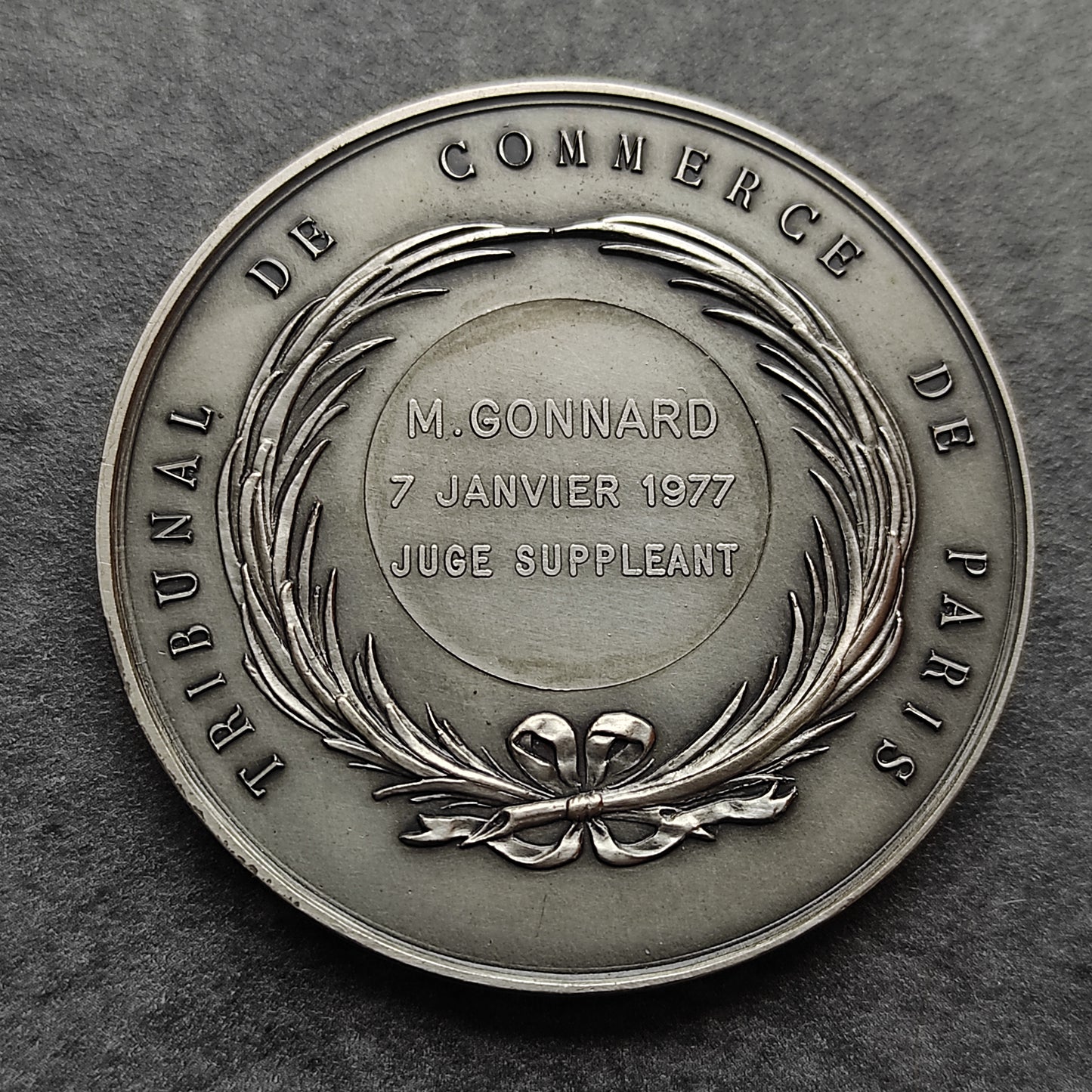 Médaille Justice Tribunal de Commerce Paris 1977 par Borrel. Argent. 64.2 gr 50 mm