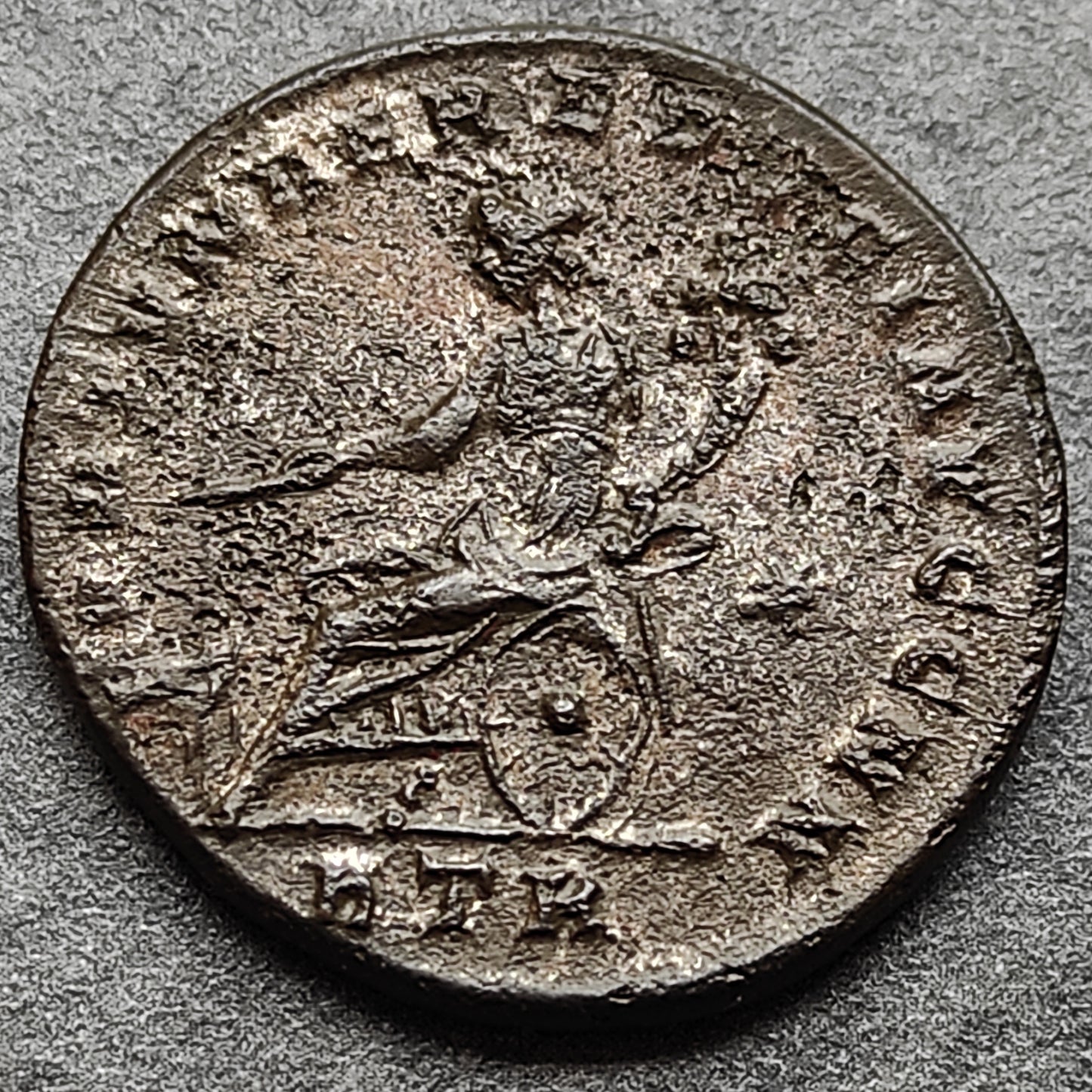 Dioclétien (284-305) Follis FORTVNAE REDVCI AVGG NN Trêves 8.70 gr