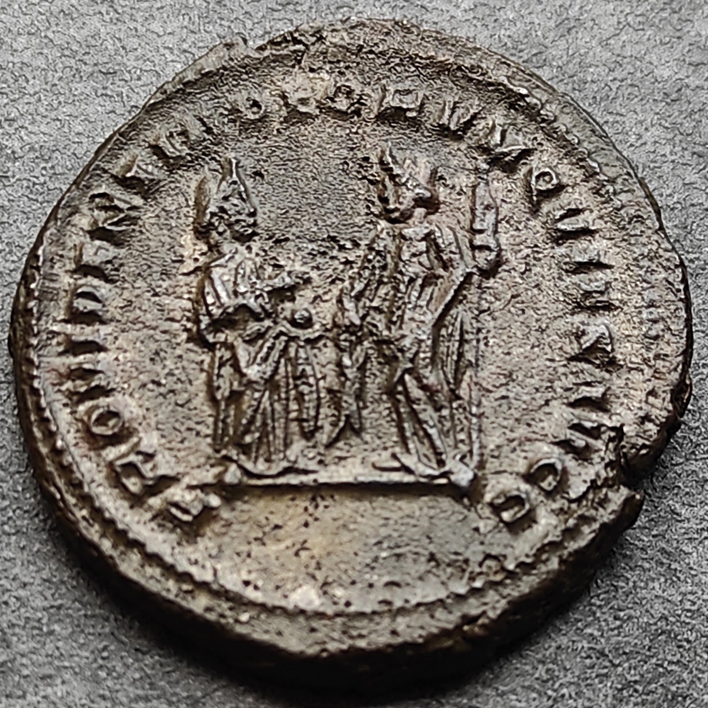 Maximien Hercule (285-310) Follis PROVIDENTIA DEORVM QVIES AVGG Londres 11.39 gr