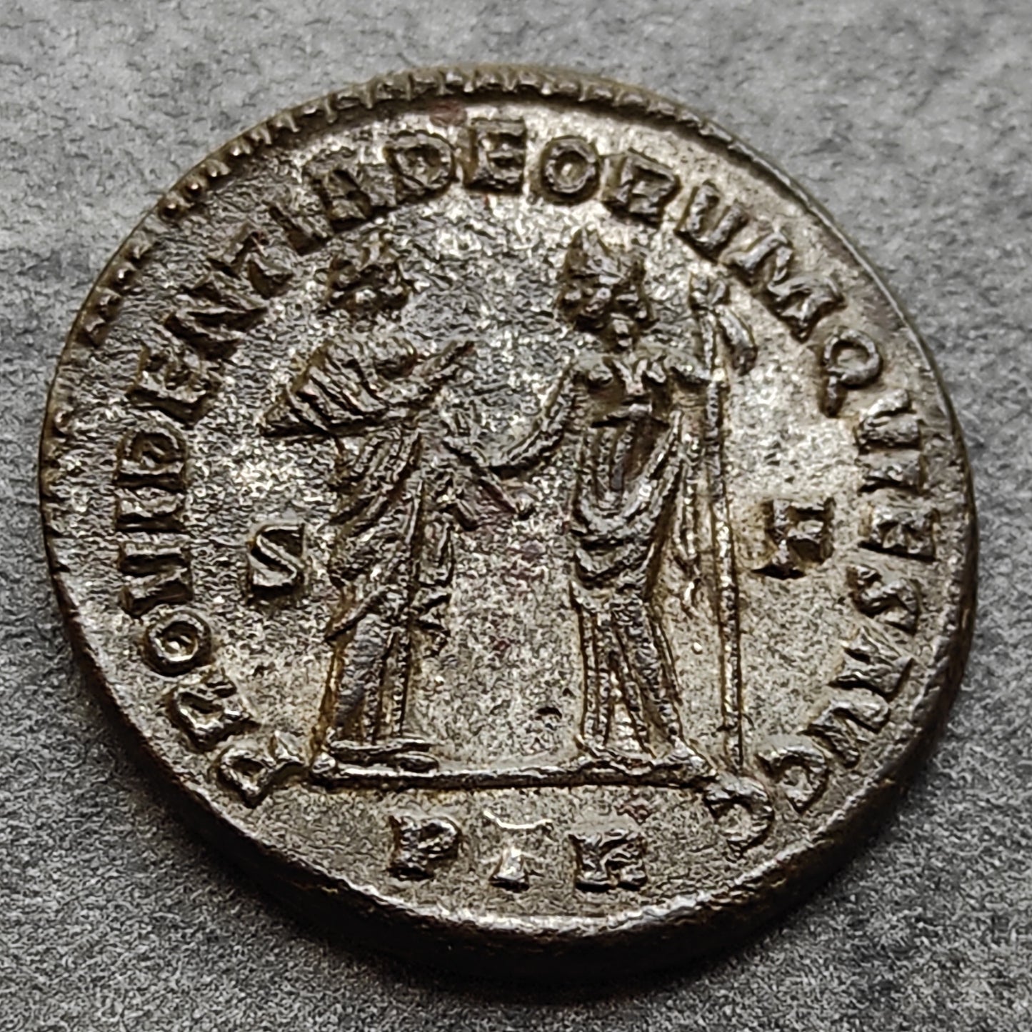 Maximien Hercule (285-310) Follis PROVIDENTIA DEORVM QVIES AVGG Trêves 9.08 gr