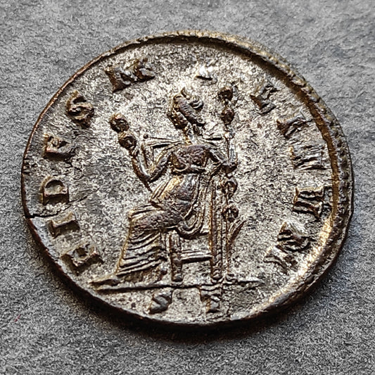 Galère (305-311) Follis Fides Militvm Ticinum 7.74 gr