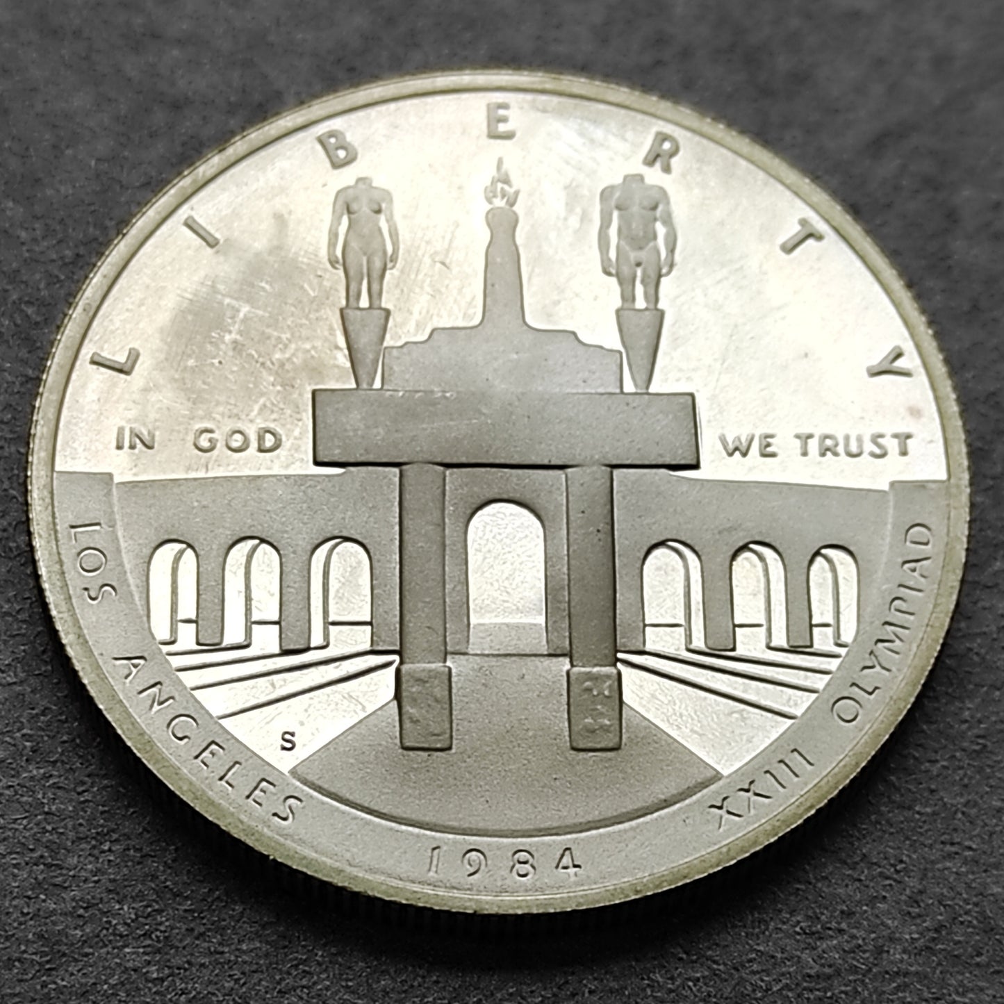 États-Unis 1 Dollar 1984 Jeux olympiques Los Angeles 26.73 gr 38.1 mm Argent USA