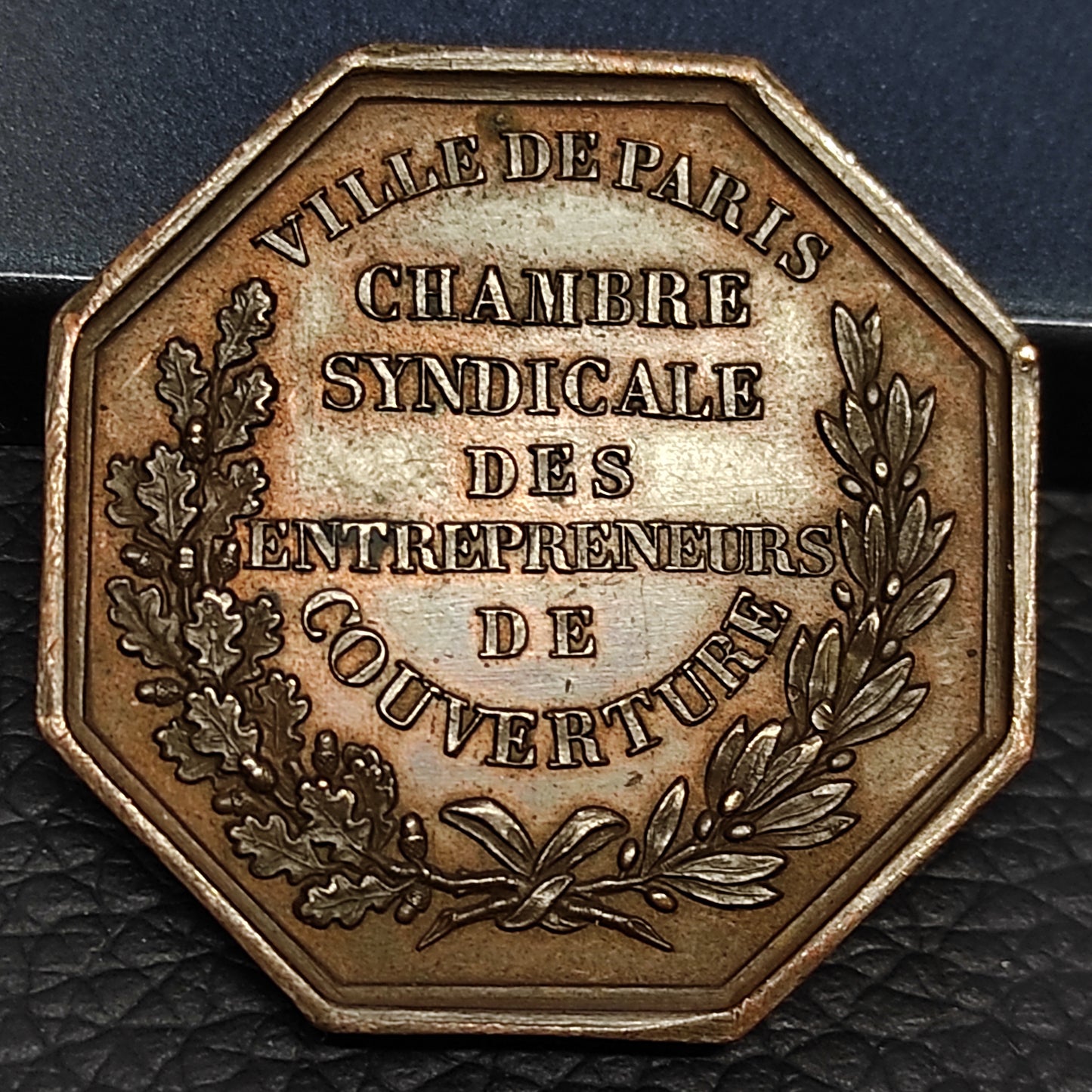 Jeton Chambre Syndicale des entrepreneurs de couverture de Paris 1846. 15.17 gr
