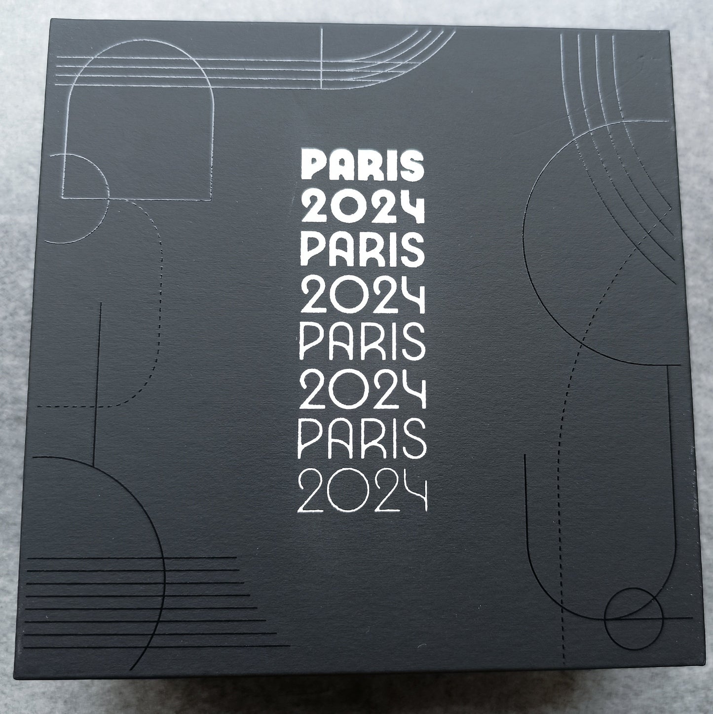 Monnaie de Paris Jeux Olympiques et Paralympiques de Paris JO 2024 Coffret de 4 monnaies 10€ hexagonales Argent BE