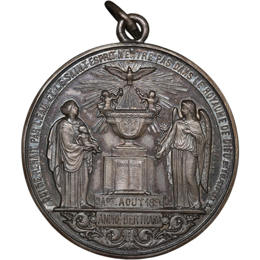 Médaille en argent. Baptême Août 1896. André Bertrand. Communion 26 Mai 1907. 22 Gr