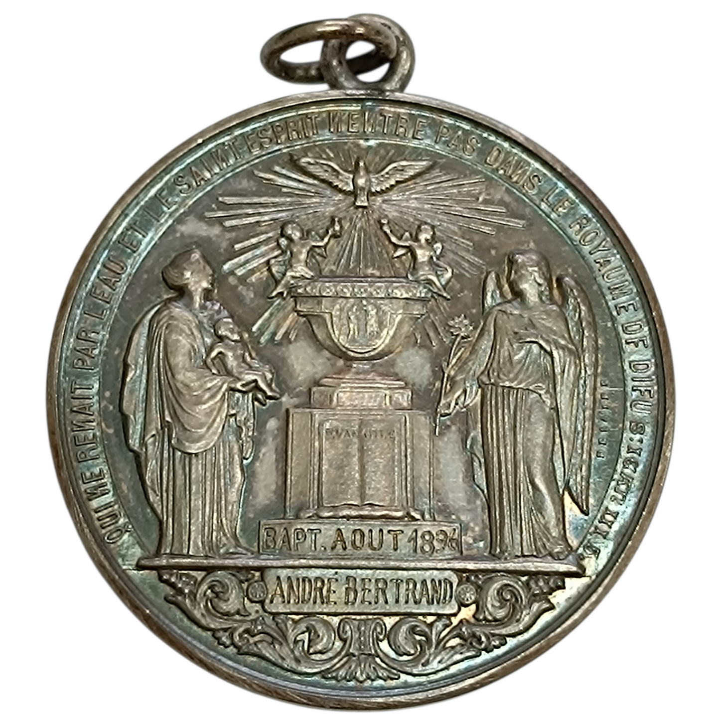 Médaille en argent. Baptême Août 1896. André Bertrand. Communion 26 Mai 1907. 22 Gr