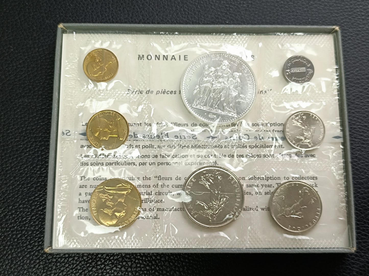 Coffret Monnaie de Paris 1973. Série complète Fleurs de Coins.