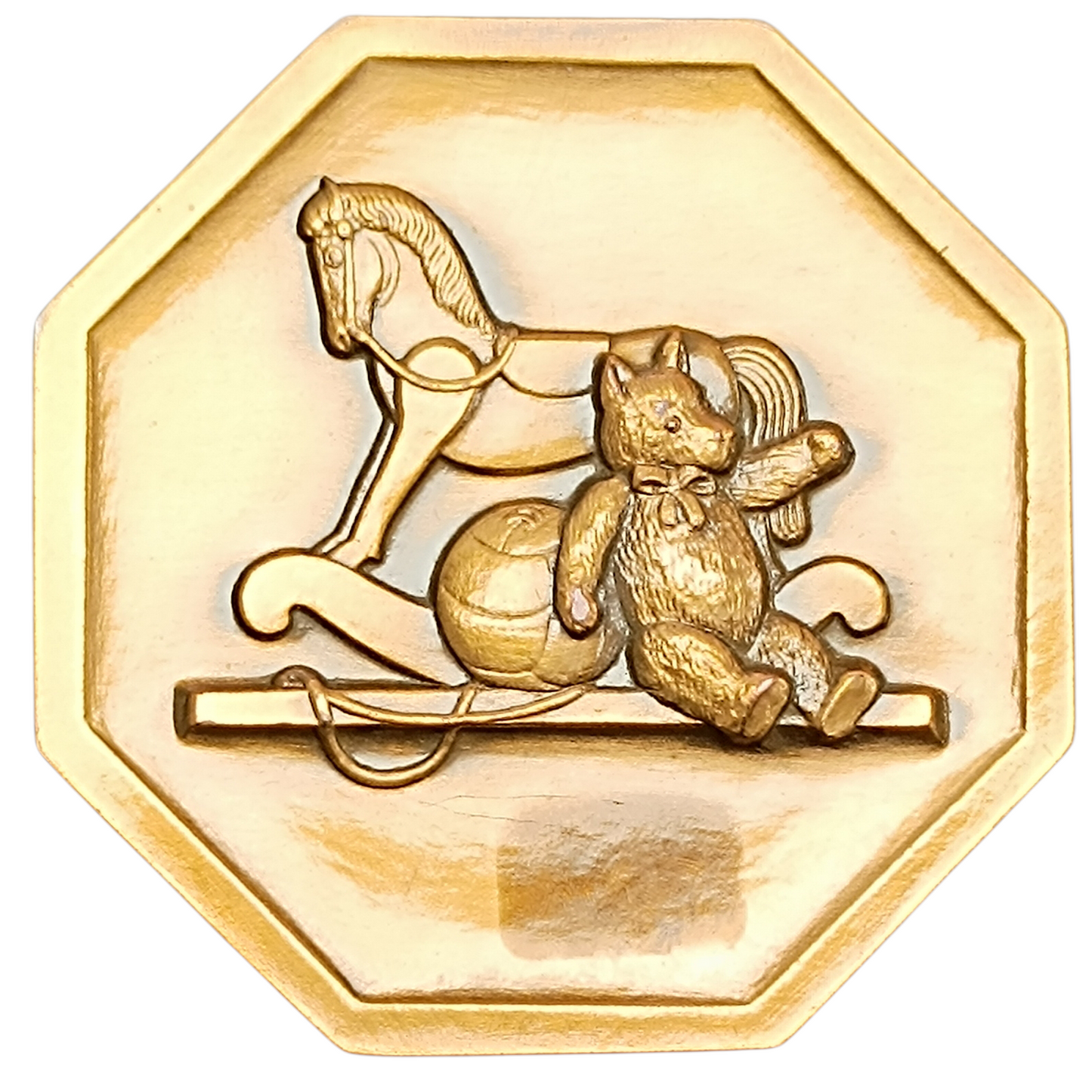 Medalla de P.Turín que representa a un niño pequeño y sus juguetes. En bronce. 54,7 mm 137,7 g
