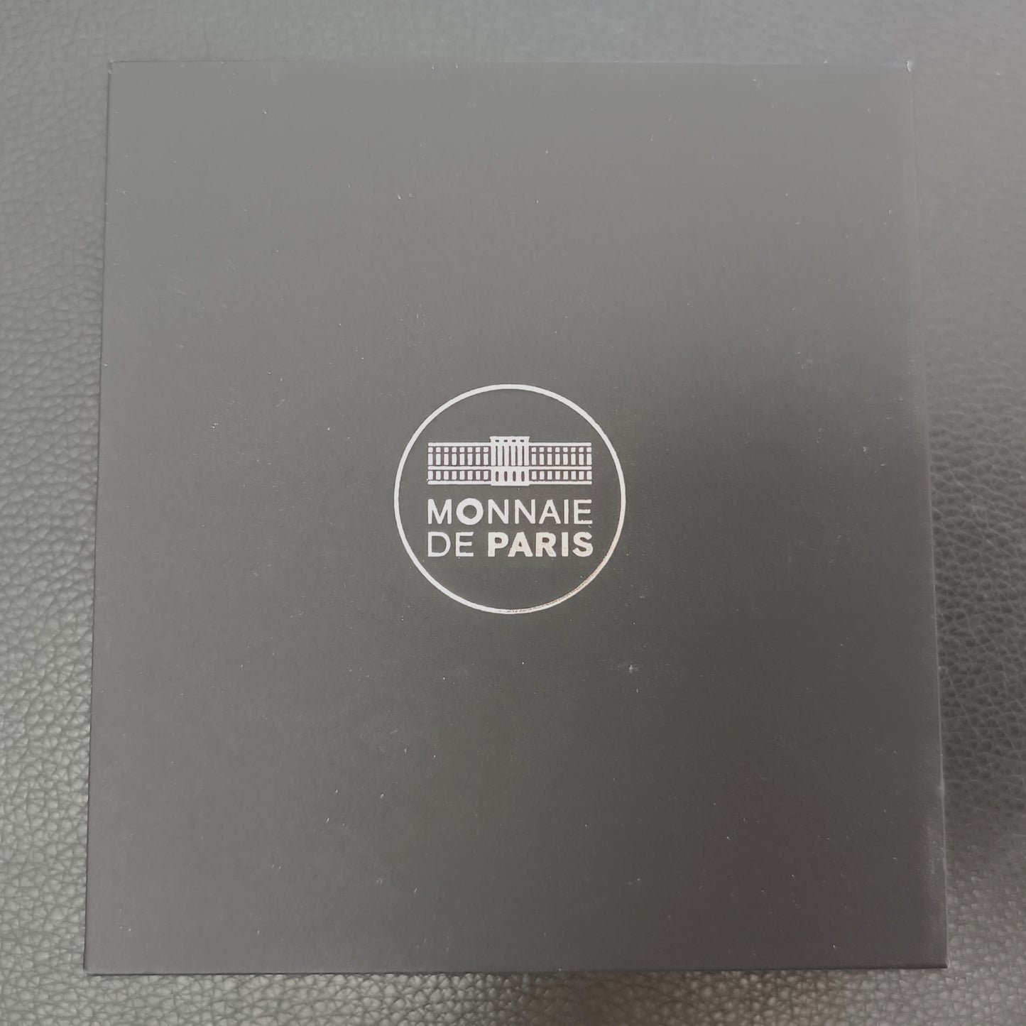 France 10 Euros 2015 Excellence à la française Manufacture de Sèvres Argent BE 16.8 gr