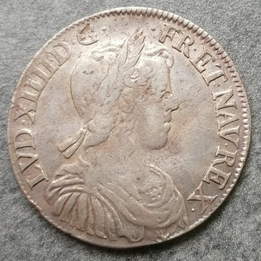 Louis XIV (1643-1715) 1/2 écu a la mèche longue - Globe crucifère - 1651 B Rouen 13.62 gr - L4L. 164