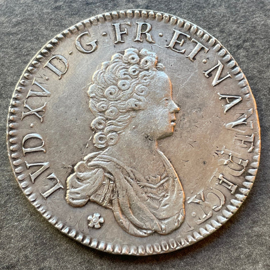 Louis XV (1715-1774) Écu dit "vertugadin" 1716 D Lyon 30,33 gr