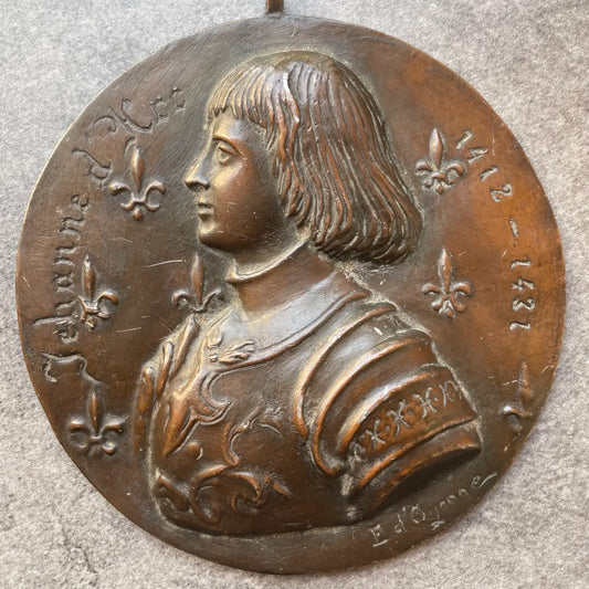 Fonte Grande médaille Jeanne d'Arc 1412-1431 E. d'Ogonne 123 mm 334 gr