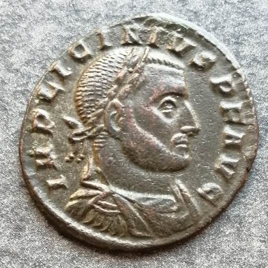 Licinius (308-324) Follis Sol Invicto Comiti Arles 3,03 gr 21 mm
