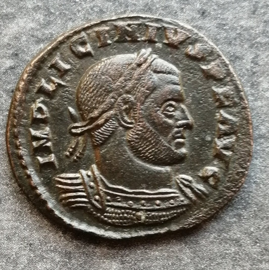 Licinius (308-324) Follis Sol Invicto Comiti Arles 3,90 gr 21 mm