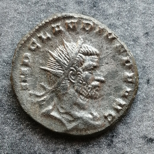 Claude II Le gothique (268-270) Antoninien Felic Tempo Milan 4,11 gr 19,5 mm