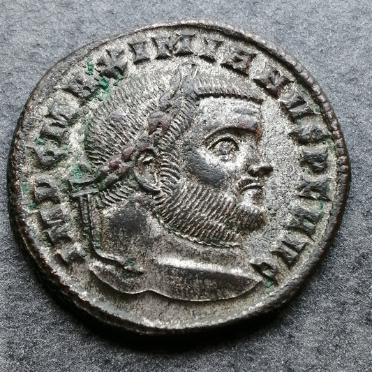 Maximien Hercule (285-310) Follis Sacra Moneta 10,20 gr 26,5mm