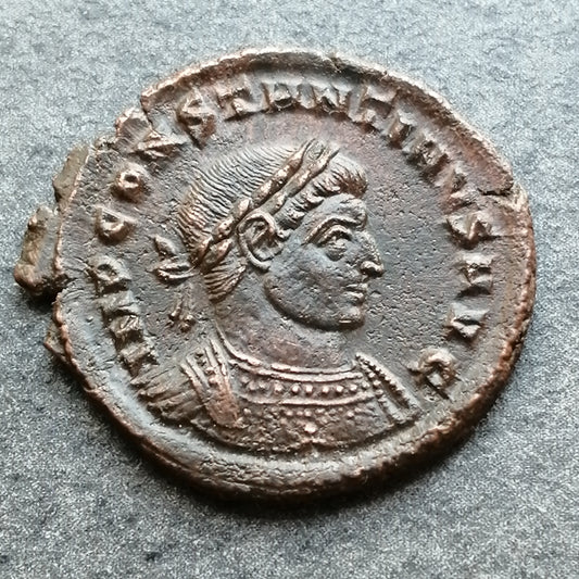 Constantin Ier (306-337) Follis Soli Invicto Comiti Trêves 2,86 gr 20 mm