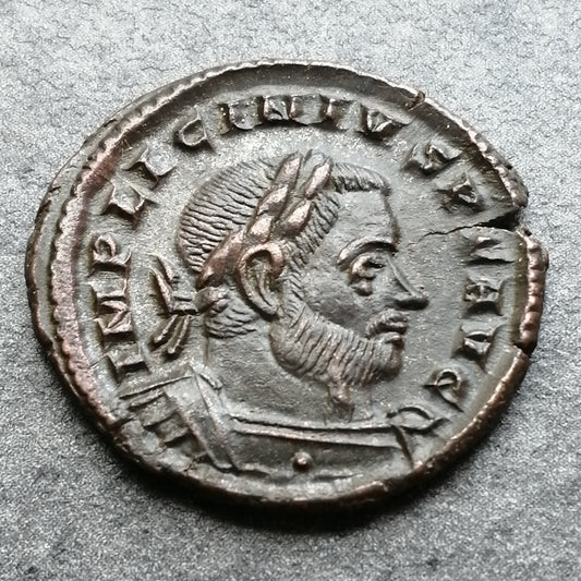 Licinius (308-324) Follis Genio Pop Rom Trêves 3,31 gr 21 mm