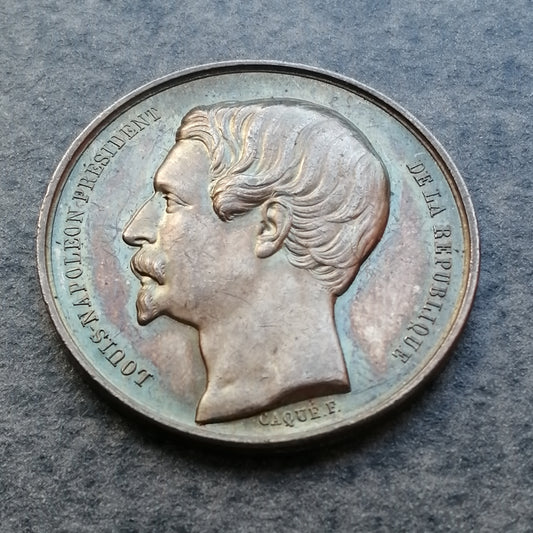 Jeton Assurances Société de secours mutuels pour les ouvriers en soie 1850 Lyon Argent 9.80 gr 28 mm