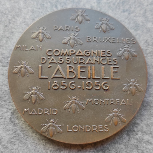 Médaille Compagnies d'assurances l'Abeille 1856-1956 en bronze par Raymond Delamarre 150.76 gr 68 mm
